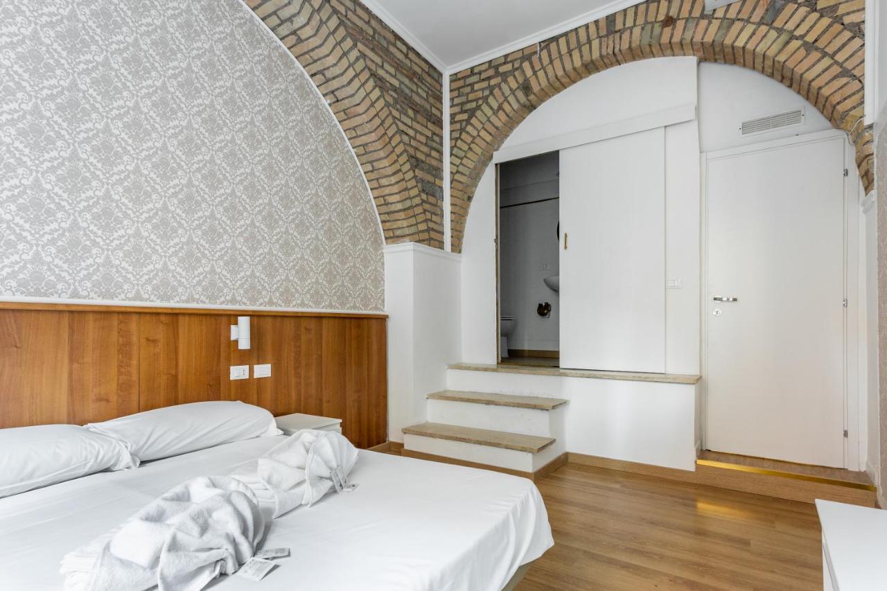 Lux Me - Jacuzzi & Suites Trastevere Roma